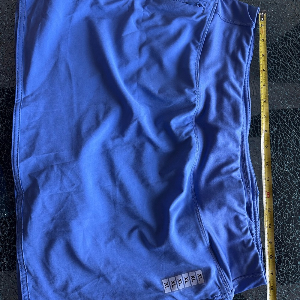 NWT Huk Cedris Skort